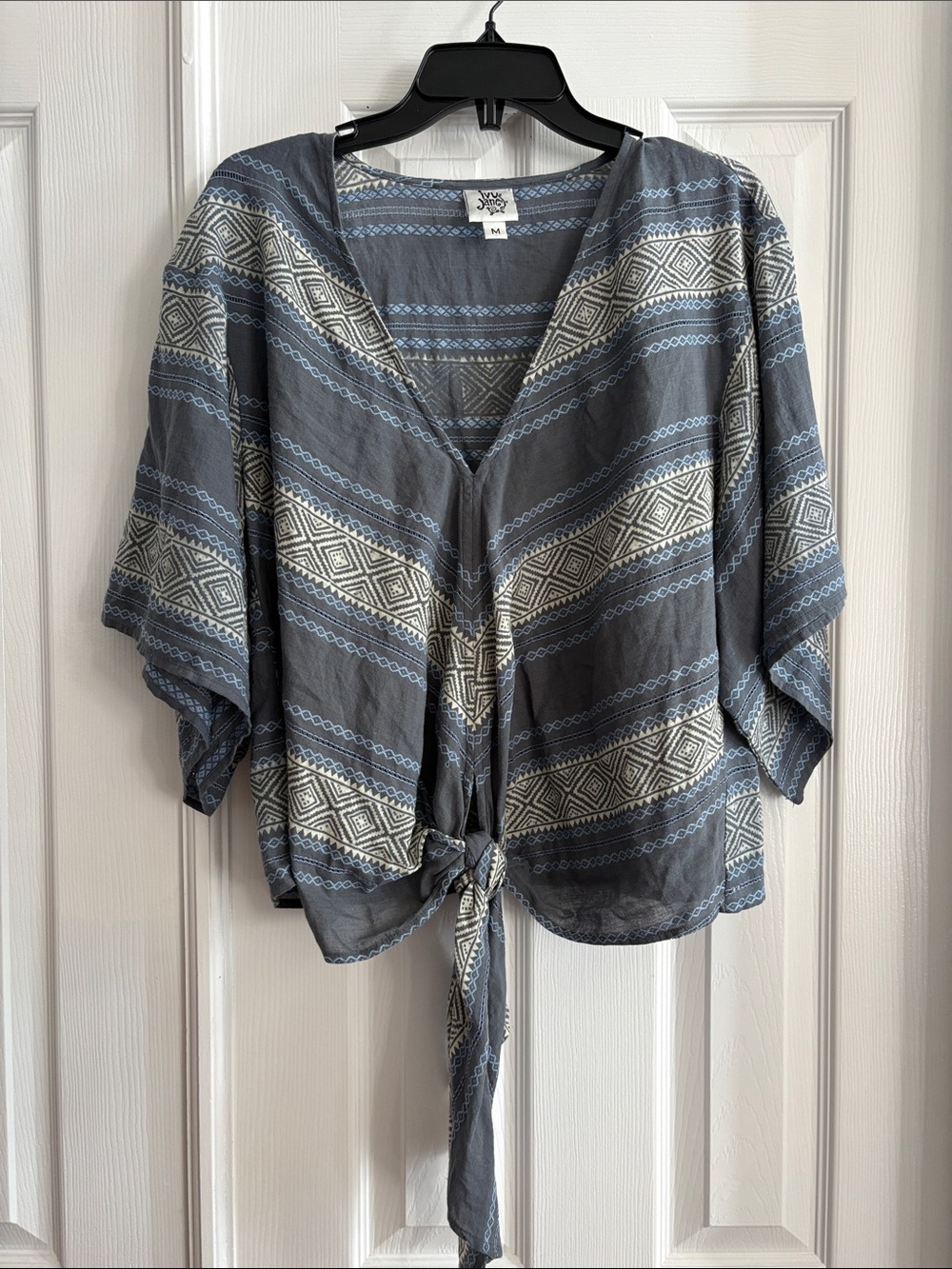 Ivy Jane Boho Aztec Tie Front Women's top lightweight cotton blouse Size medium